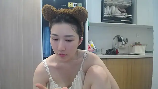 Asiagirll Adlı Modelin Canlı Sohbet Odası
