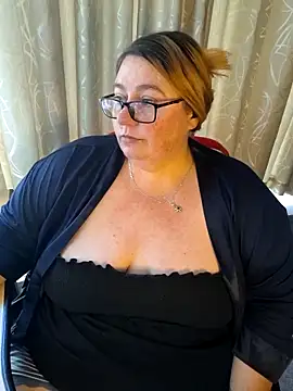 Iceprincess2bad4u's Live Chat Room