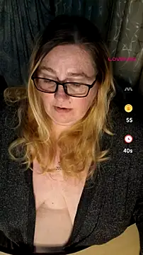 Iceprincess2bad4u Adlı Modelin Canlı Sohbet Odası