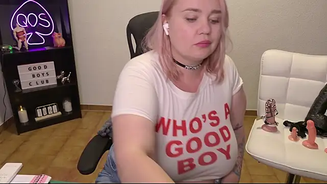 MargotGrey Adlı Modelin Canlı Sohbet Odası