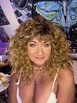 Chat XXX Live SuzyCatzz