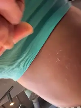 F3ckd0lllucy 실시간 채팅방