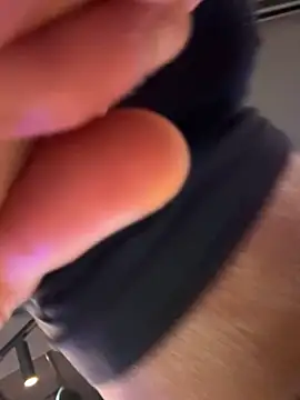 F3ckd0lllucy Live Chatraum