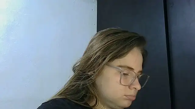 Chat ao vivo de HellenMiyer1111