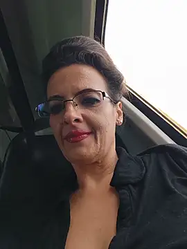 RebeccaNoble: δωμάτιο απευθείας συνομιλίας