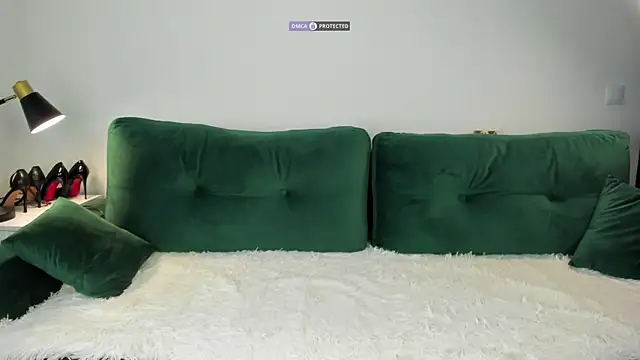 intrigueeme Live chatroom