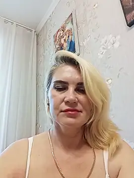 JennyOMay Adlı Modelin Canlı Sohbet Odası