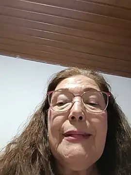 Pokój czatu na żywo – Vicky_Rosse
