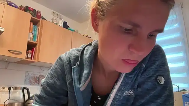 s-te-fan-in Live chat-huone