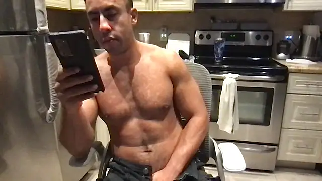 BigGuyMuscle's Live Sex Cam Show