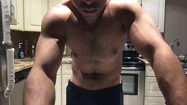 BigGuyMuscle's Live Chat Room