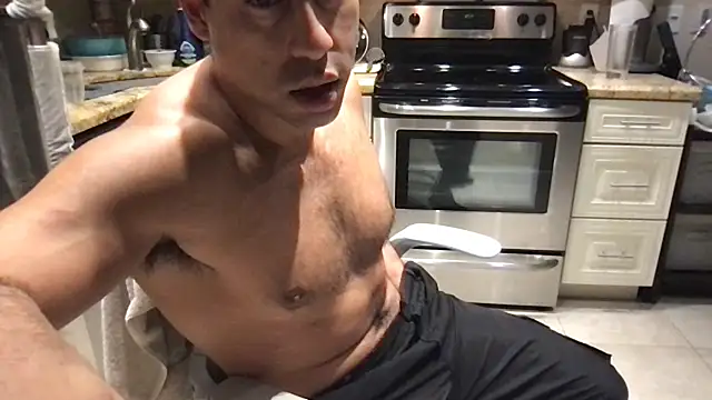 BigGuyMuscle's Live Chat Room