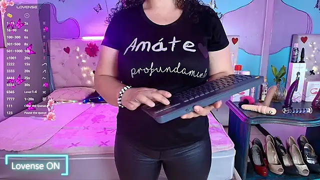 Zaly_mature élő chatszobája