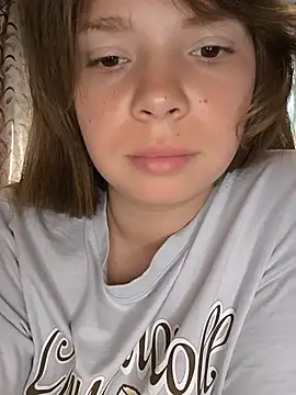 Zuli_Kiska Live Chatraum