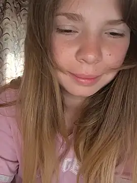 Zuli_Kiska – Naživo chatovacia miestnosť