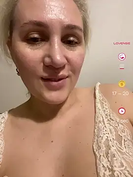 חדר צ'אט בשידור חי של YourBlondee