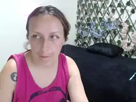 חדר צ'אט בשידור חי של kittykalor09