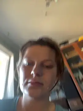 Wet___librarian Adlı Modelin Canlı Sohbet Odası
