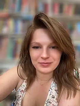 Wet___librarian Adlı Modelin Canlı Sohbet Odası