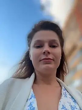 Wet___librarian Adlı Modelin Canlı Sohbet Odası