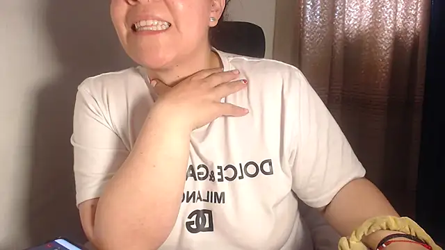 Chat soba uživo modela agathamiller01
