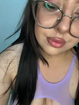 MileyGia Live Chatraum