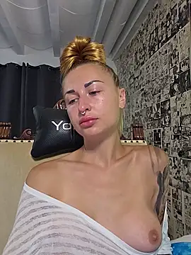 kylie_blck Adlı Modelin Canlı Sohbet Odası