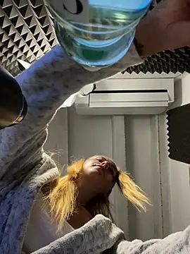 غرفة دردشة kylie_blck المباشرة