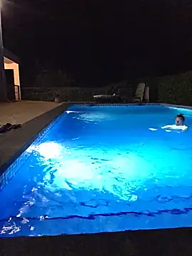 Živá chatovací místnost kylie_blck