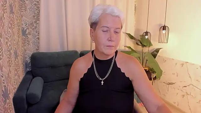 Pokój czatu na żywo – KathySunn
