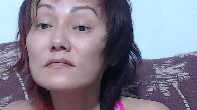 VERYHAPPYWOMANXXX Live Chatraum