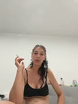 Sposini69 Adlı Modelin Canlı Sohbet Odası
