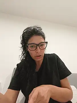 Sposini69 Adlı Modelin Canlı Sohbet Odası