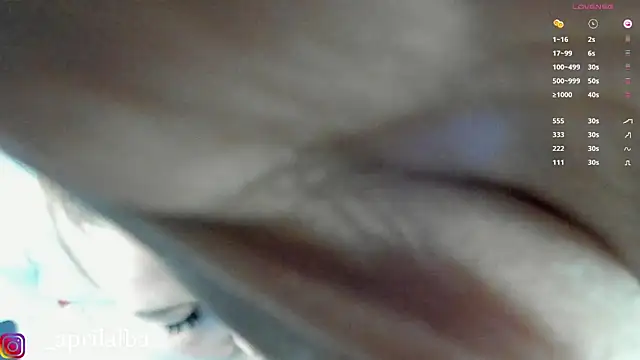 Chatroom en direct de AprilinAlba