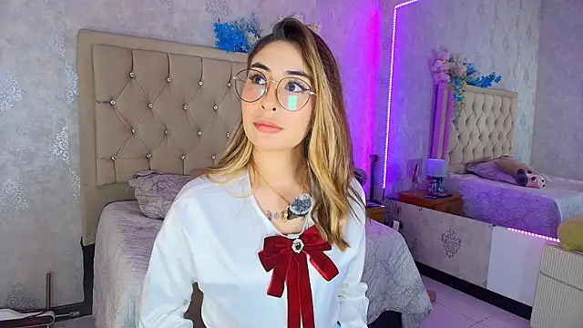 غرفة دردشة nini_love01 المباشرة