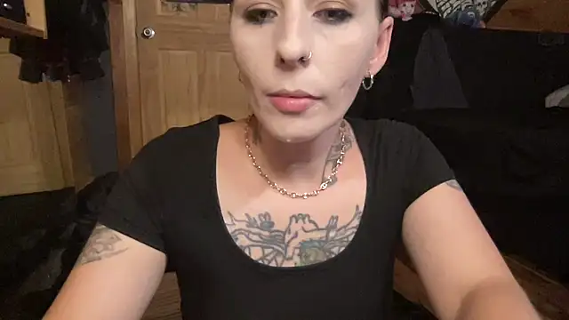 TeenyDoll's Live Chat Room