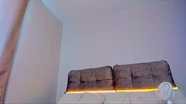 Chat ao vivo de AriellaTesk