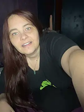 Queen_CamiXO – live chatrum