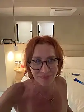 Jullia_Moor Cameră chat live