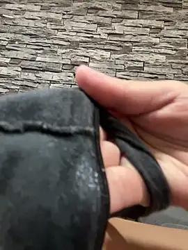 Chat soba uživo modela Ninnfa