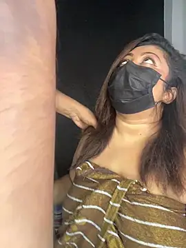 _Cute_ariana_ – Naživo chatovacia miestnosť