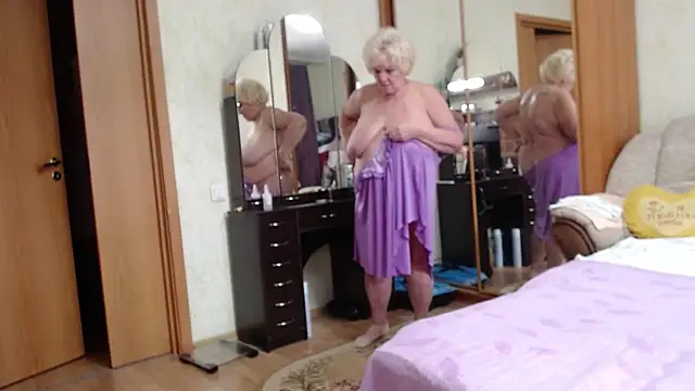 Živá chatovací místnost Blondebomb