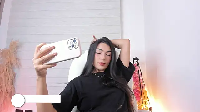 Phòng Chat Trực Tiếp Alexandra_ra