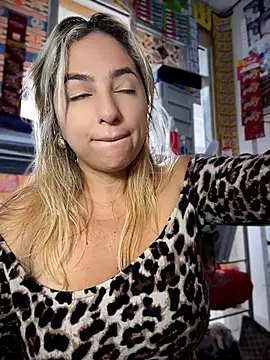 sammyqueenx21 Adlı Modelin Canlı Sohbet Odası