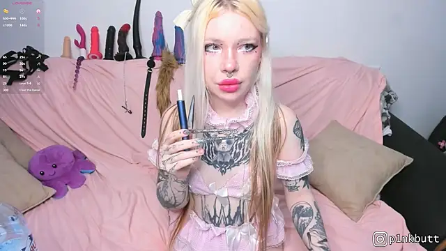 חדר צ'אט בשידור חי של HelenGoat