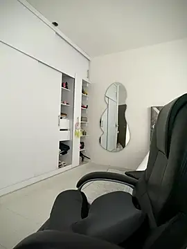 ห้องแชทสดของ ValleryParker