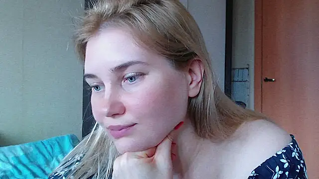 Živá chatovací místnost mmmPinUpGirl