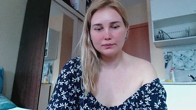 mmmPinUpGirl Adlı Modelin Canlı Sohbet Odası