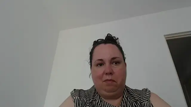 WendyRhoades Live Chatrum