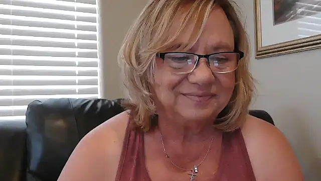 BustyAnnie – live chatrum